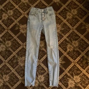 old navy rockstar skinny jeans!